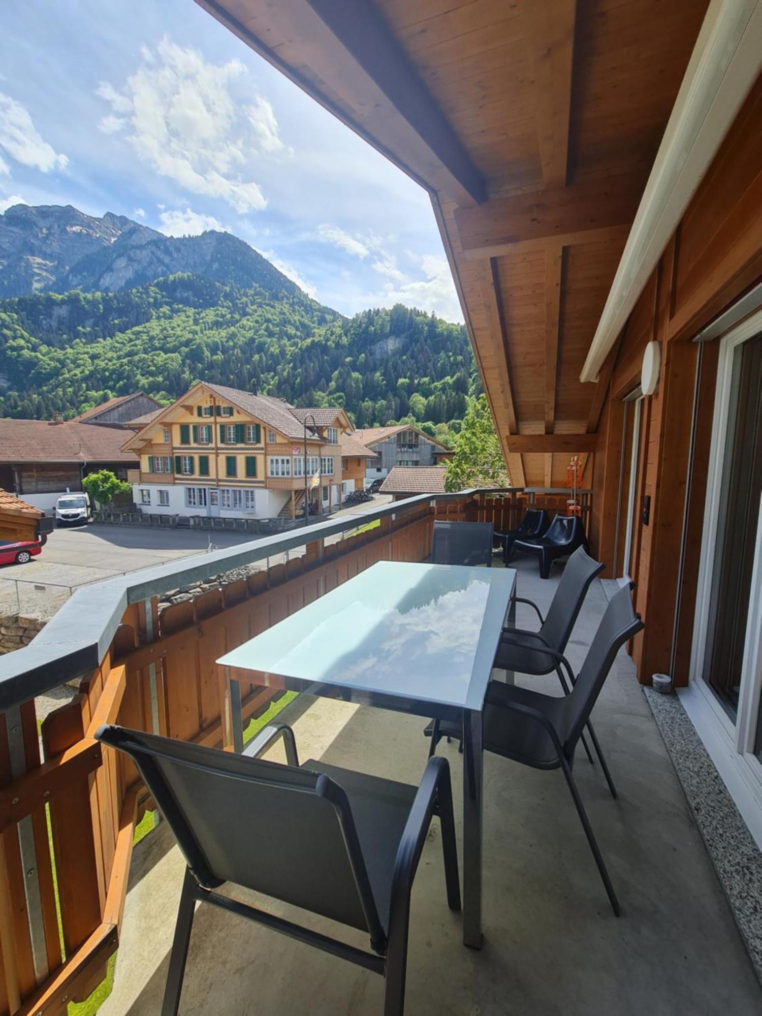 Appartamento Jungfrau Penthouse - Aare Jungfrau Ag Wilderswil Esterno foto