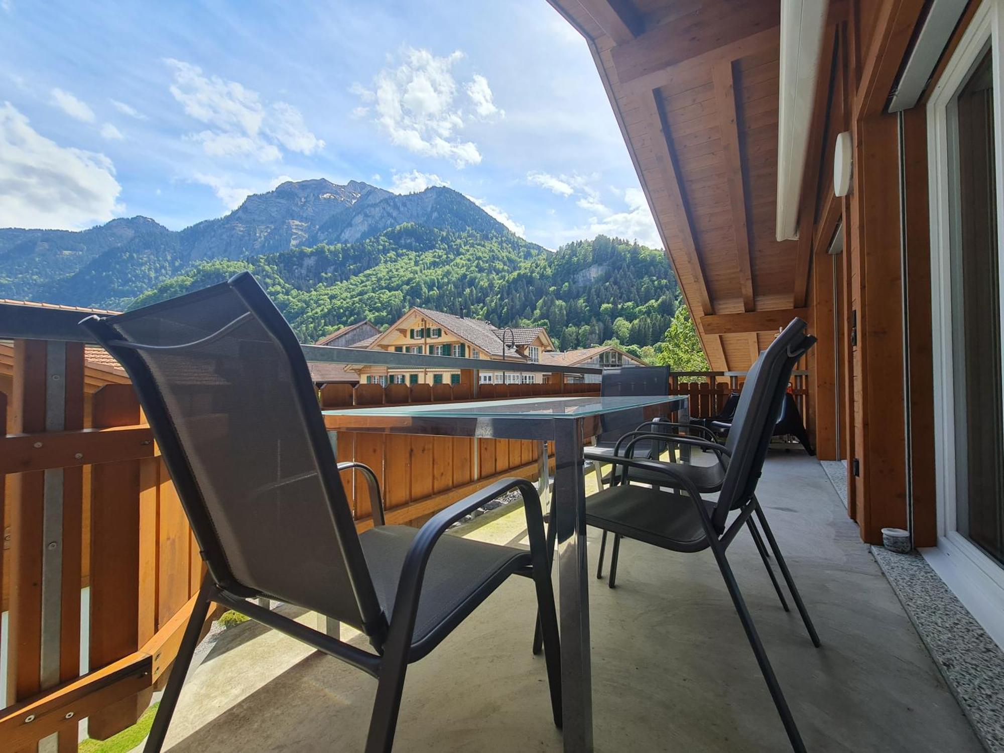 Appartamento Jungfrau Penthouse - Aare Jungfrau Ag Wilderswil Esterno foto